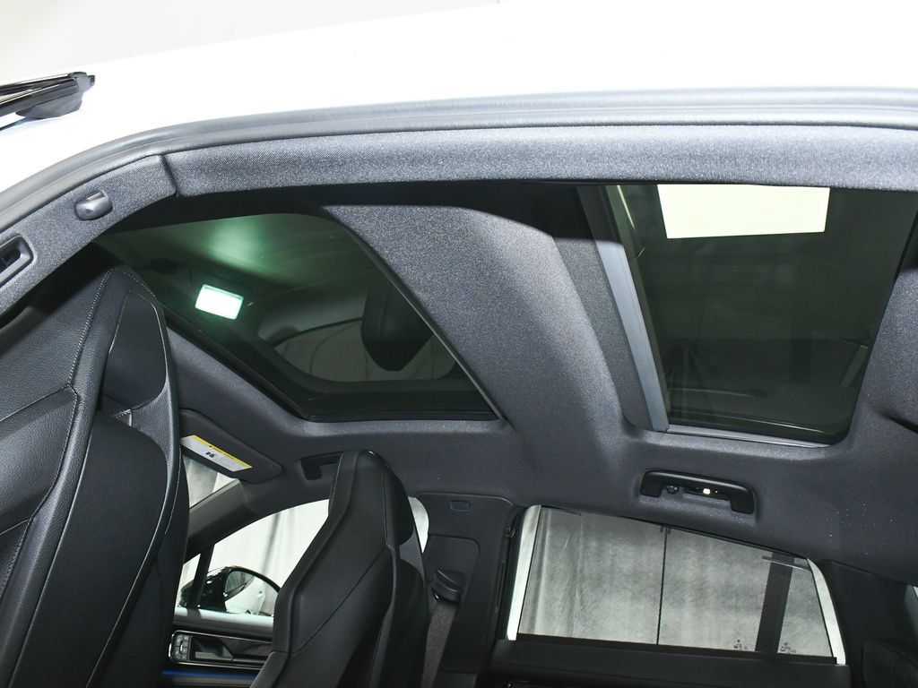 Used 2025 Porsche Panamera 4 E-Hybrid AWD/4WD image 52