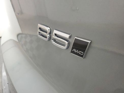 New 2026 Volvo XC40 B5 Plus w/ Protection Package Premier image 7