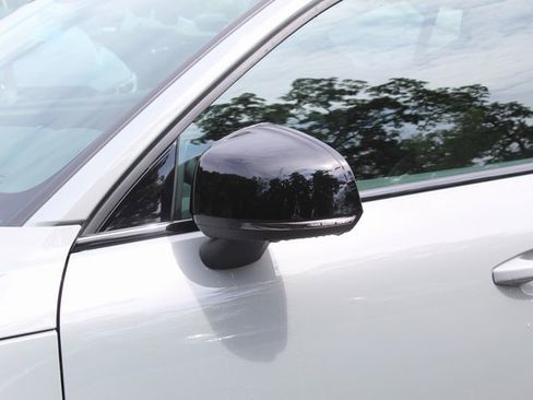 New 2026 Volvo XC40 B5 Plus w/ Protection Package Premier image 11