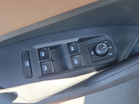 New 2026 Volkswagen Jetta SEL FWD image 22