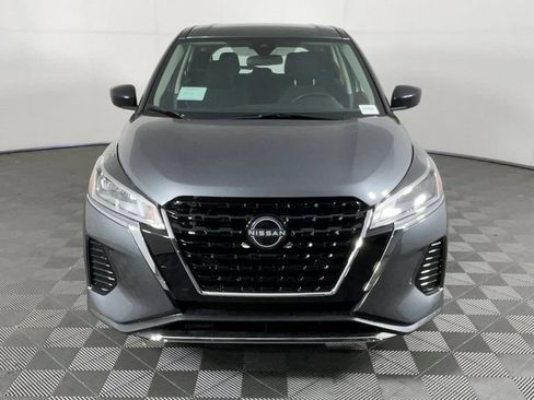 New 2025 Nissan Kicks Play S FWD image 9