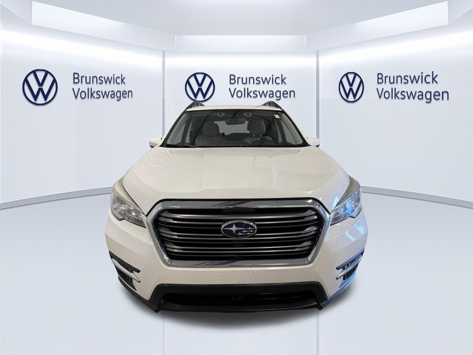 Used 2020 Subaru Ascent Premium w/ Convenience Package AWD/4WD image 3