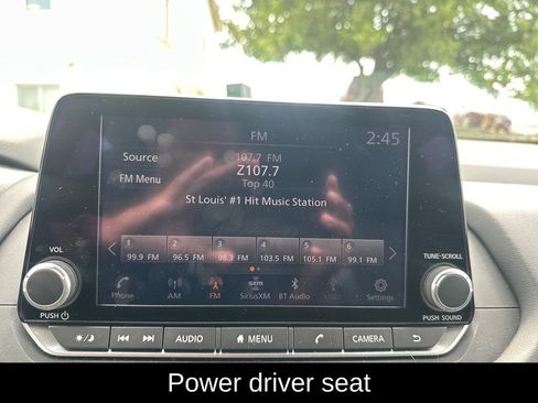 Used 2024 Nissan Rogue SV w/ SV Premium Package FWD image 11