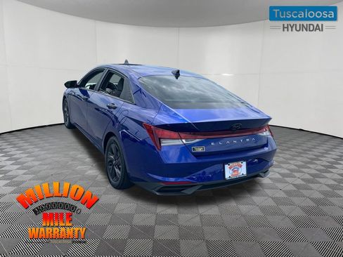Used 2021 Hyundai Elantra SEL w/ Convenience Package FWD image 5