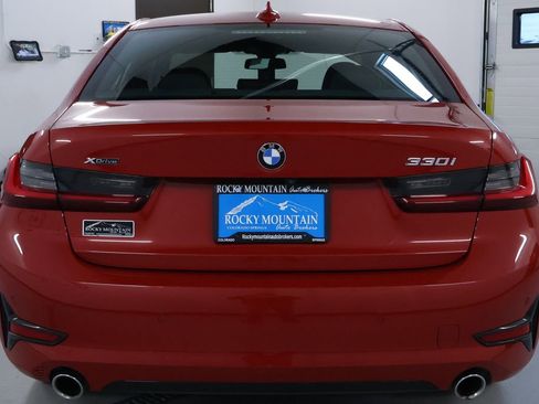 Used 2022 BMW 330i xDrive Sedan w/ Premium Package 2 image 6