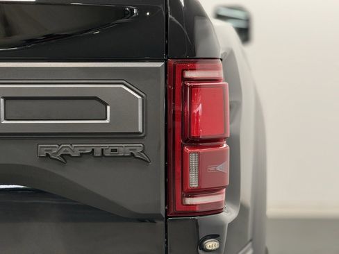 Used 2020 Ford F150 Raptor w/ Equipment Group 802A Luxury image 7