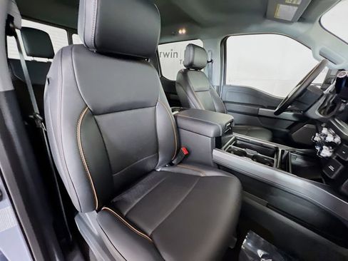 New 2026 Ford F350 Lariat w/ Black Appearance Package image 17