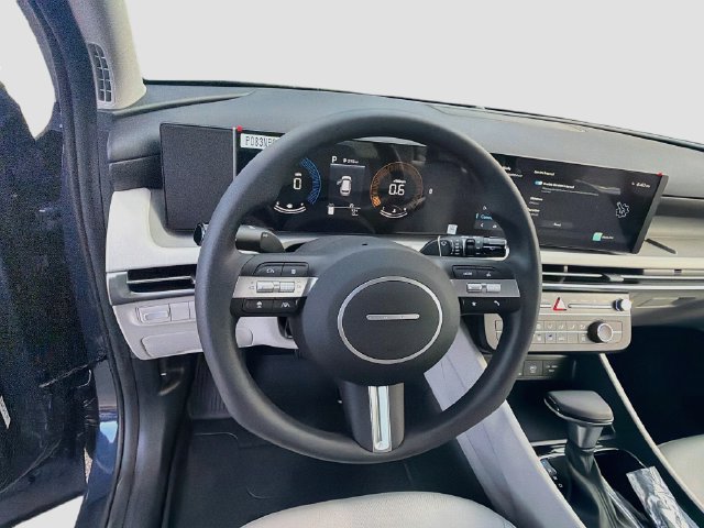 New 2026 Hyundai Tucson SE FWD image 11