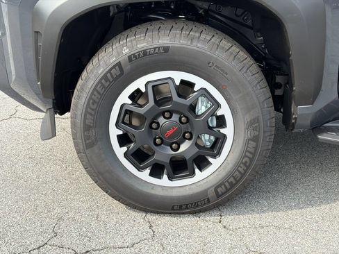 New 2026 Toyota 4Runner TRD Off-Road Premium AWD/4WD image 14
