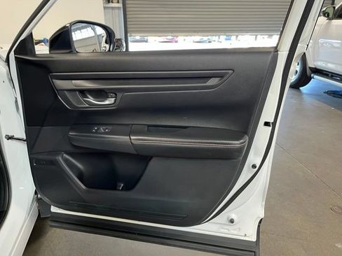 Used 2025 Honda CR-V Sport-L image 12