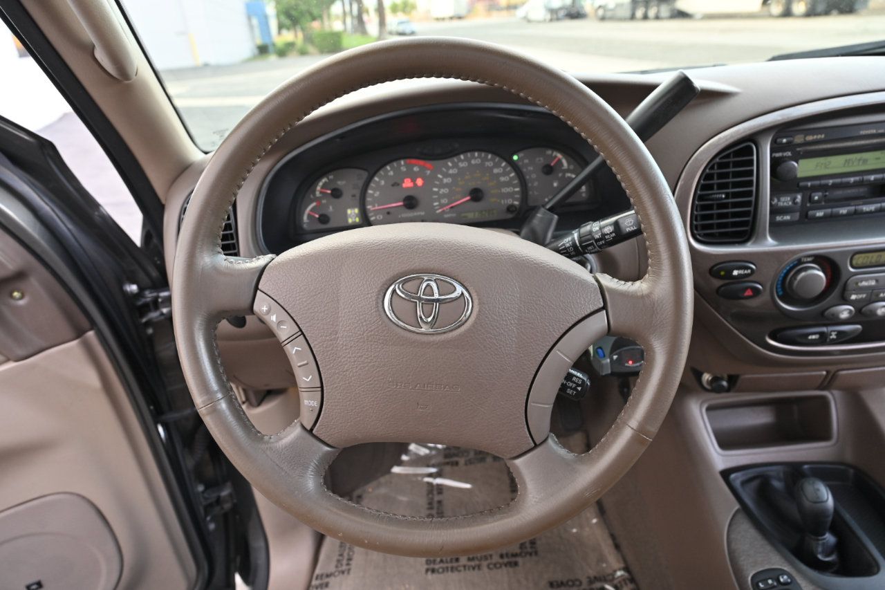 Used 2004 Toyota Sequoia Limited AWD/4WD image 22