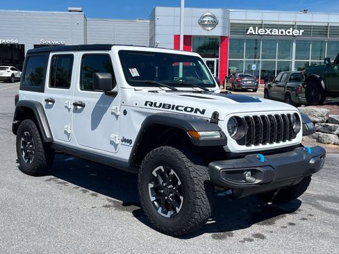 Used 2024 Jeep Wrangler Unlimited Rubicon 4xe w/ Technology Group AWD/4WD image 1