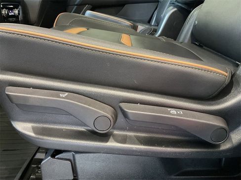 Used 2023 GMC Yukon AT4 image 31