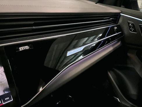 Used 2025 Audi RS Q8 performance image 37