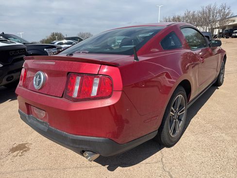 Used 2010 Ford Mustang Coupe image 7