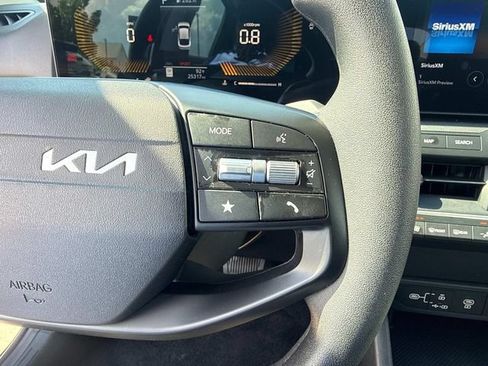 Used 2025 Kia K4 FWD image 29