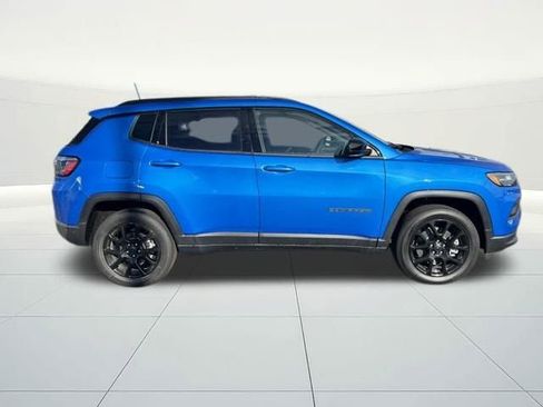 New 2026 Jeep Compass Latitude image 6