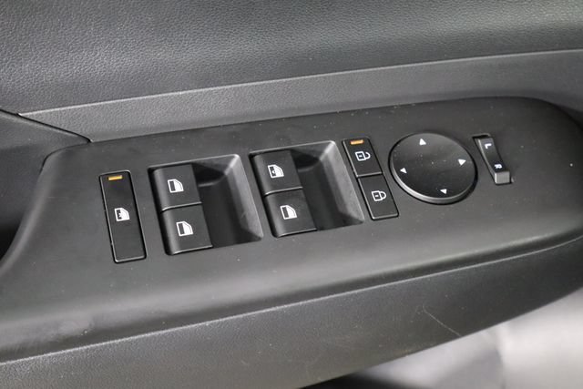 Used 2024 Hyundai Kona SEL FWD image 20