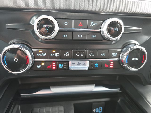 Certified 2025 Ford F250 Platinum AWD/4WD image 21