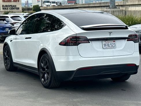 Used 2023 Tesla Model X image 14