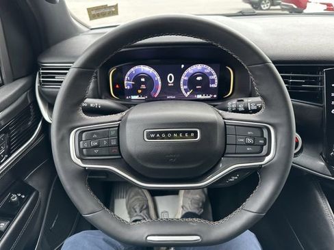 Used 2022 Jeep Wagoneer Series I image 19