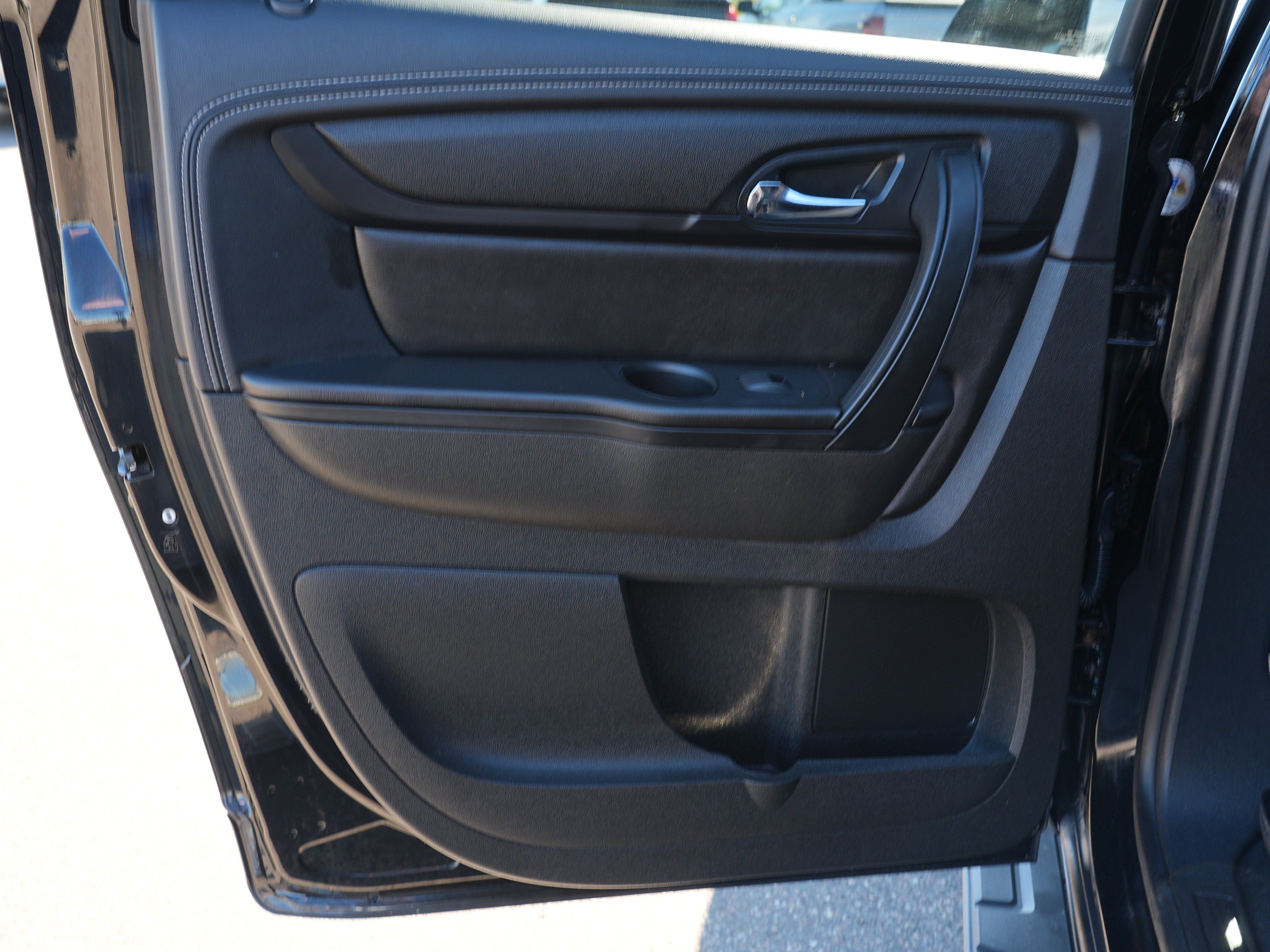 Used 2017 Chevrolet Traverse LT w/ Graphite Special Edition AWD/4WD image 19