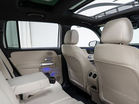 New 2026 Mercedes-Benz GLB 250 4MATIC image 23