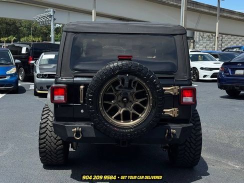 Used 2019 Jeep Wrangler Sport AWD/4WD image 6