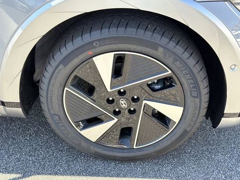 New 2026 Hyundai Ioniq 5 Limited image 12