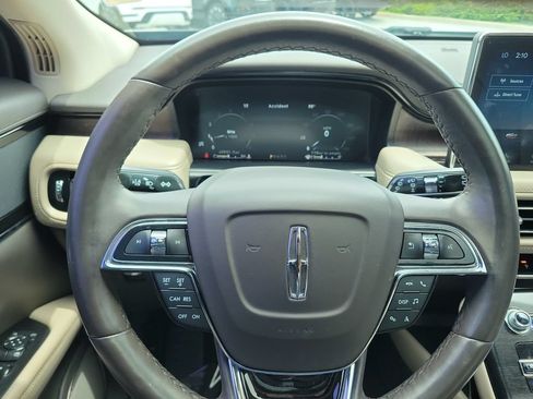 Used 2022 Lincoln Nautilus Reserve FWD image 29