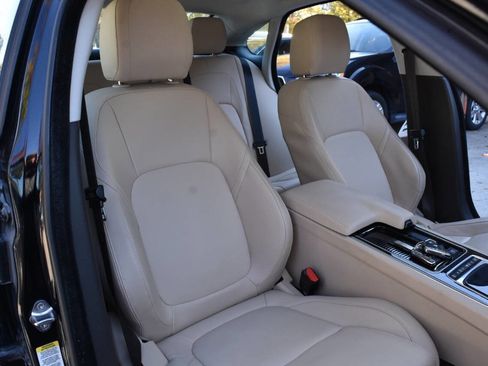 Used 2017 Jaguar XF Premium image 56