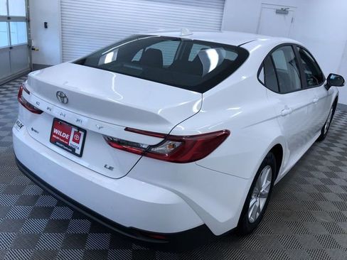 Used 2025 Toyota Camry LE image 34