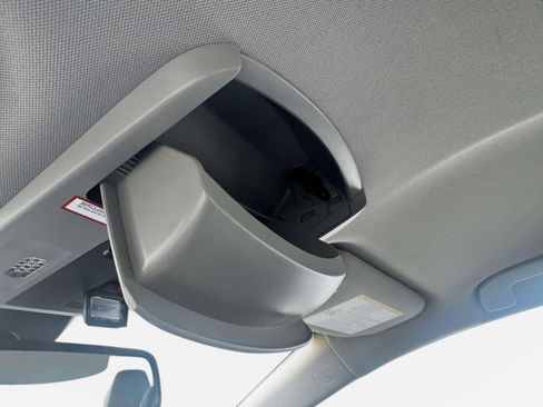 Certified 2021 Toyota Camry XLE image 36