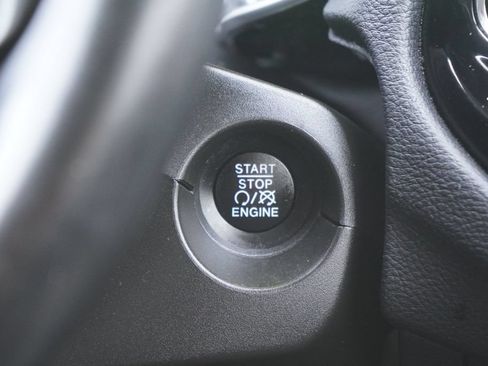 Used 2019 Jeep Compass Latitude FWD image 21