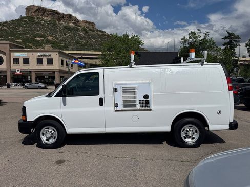 Used 2014 Chevrolet Express 2500 RWD image 6