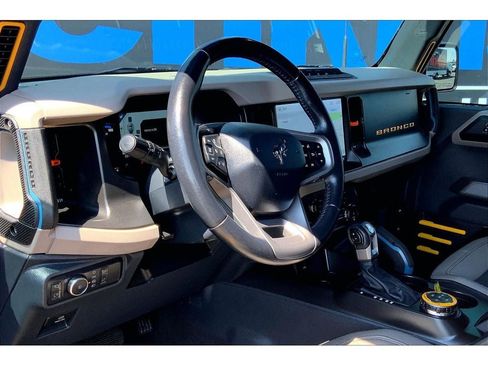 Used 2022 Ford Bronco Wildtrak AWD/4WD image 16