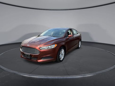 Used 2016 Ford Fusion SE FWD image 4