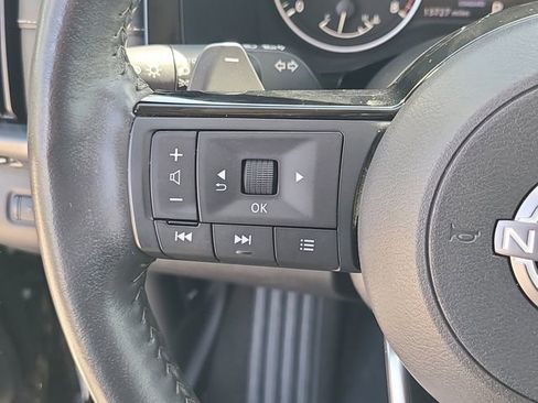 Used 2024 Nissan Pathfinder SL w/ Black Appearance Package FWD image 24