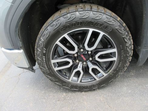 Certified 2020 GMC Sierra 1500 SLE w/ SLE Value Package AWD/4WD image 16