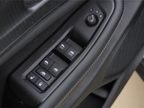 New 2025 Jeep Grand Cherokee Laredo image 21