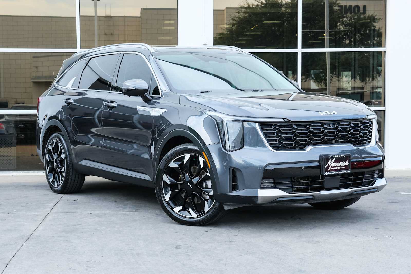 Used 2024 Kia Sorento SX FWD image 5