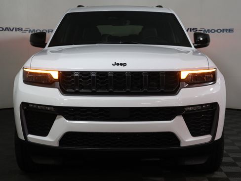 New 2026 Jeep Grand Cherokee L Limited AWD/4WD image 14