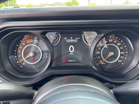 Used 2025 Jeep Wrangler Unlimited Sport AWD/4WD image 17