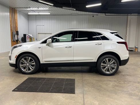 Certified 2026 Cadillac XT5 Premium Luxury w/ LPO, Floor Liner Package image 5
