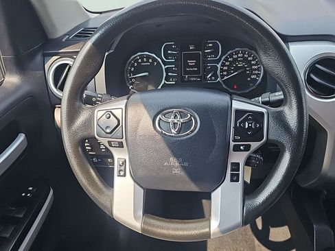 Used 2020 Toyota Tundra SR5 w/ SR5 Upgrade Package RWD image 17
