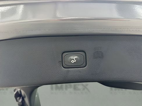 Used 2024 Ford Edge ST image 30