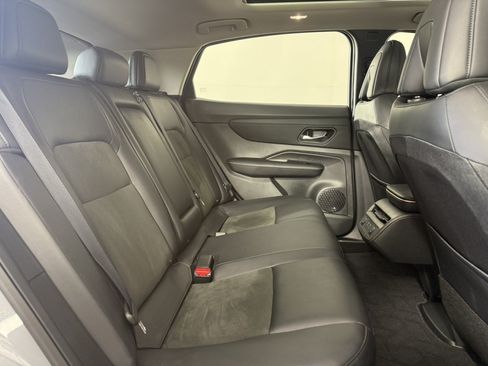 Used 2024 Nissan Ariya AWD image 14