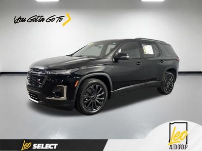 Used 2023 Chevrolet Traverse RS