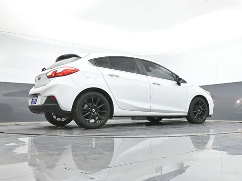 Used 2018 Chevrolet Cruze LT w/ Sun And Sound Package image 39