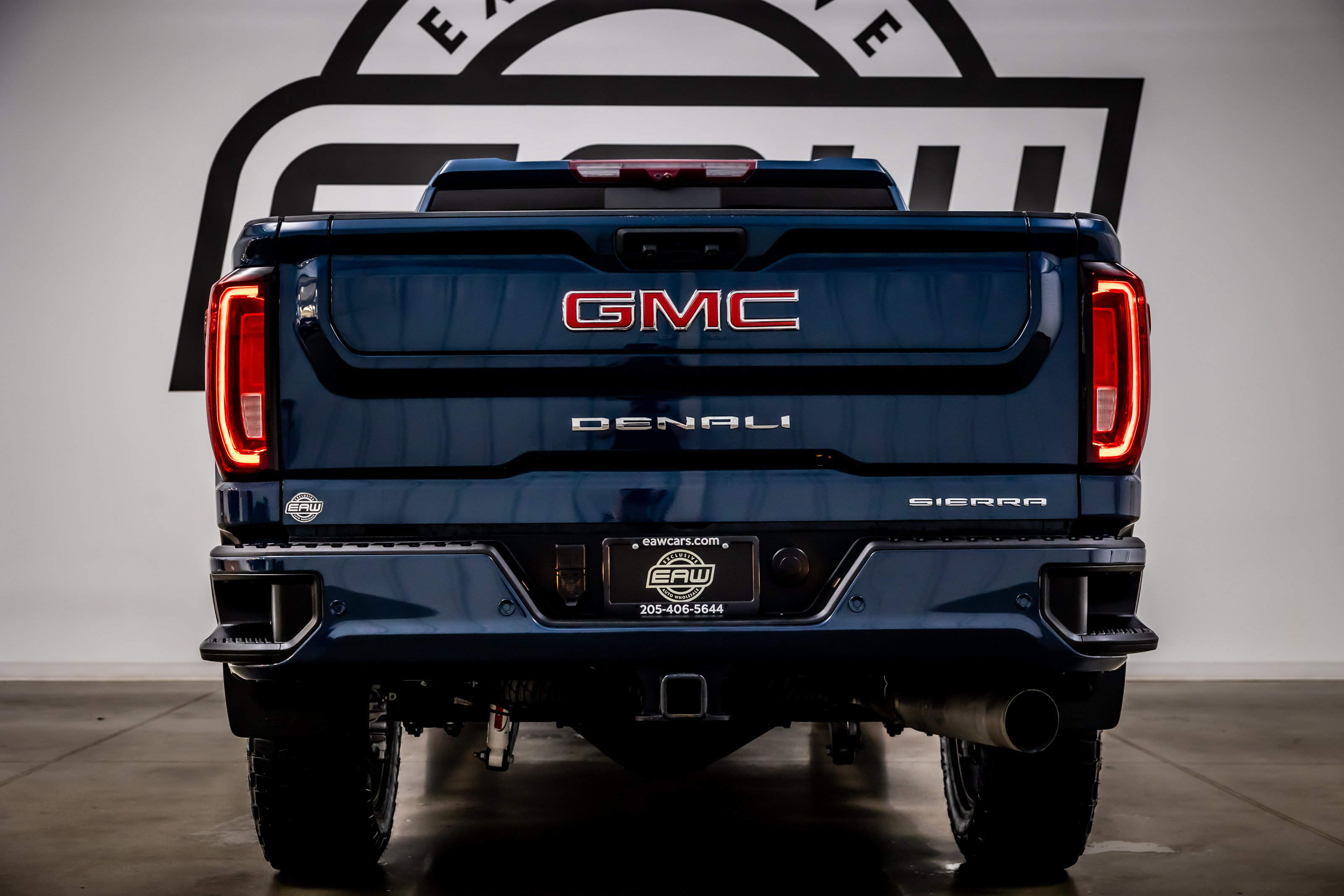 Used 2021 GMC Sierra 2500 Denali w/ Denali Ultimate Package AWD/4WD image 11